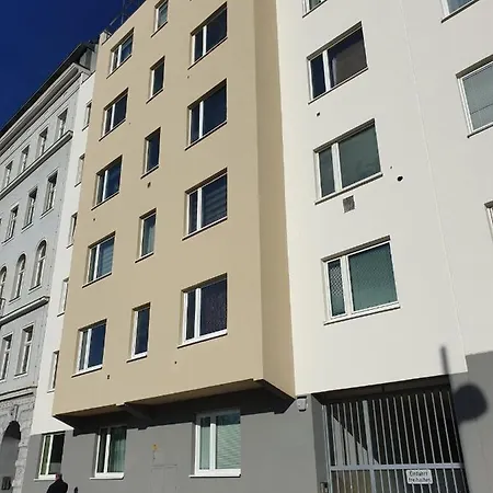 Best Rated Central Apartment Vienna - Ac, Wifi, 24H7Days Self Check-In, Board Games, Netflix Exterior foto